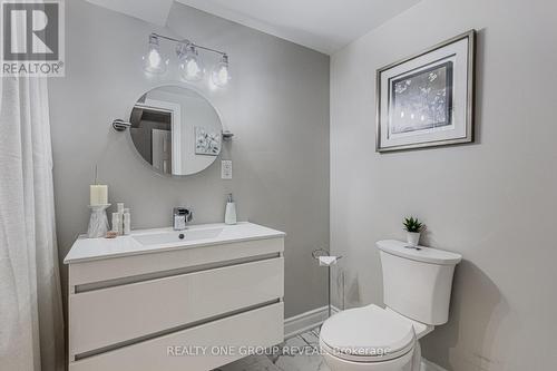 125 Ardwick Street E, Whitby, ON - Indoor Photo Showing Bathroom