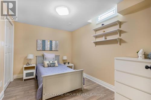 125 Ardwick Street E, Whitby, ON - Indoor Photo Showing Bedroom