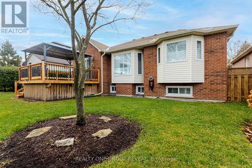 125 Ardwick Street E, Whitby, ON - Outdoor