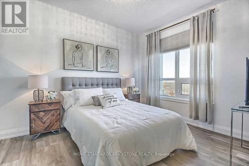 804 - 7890 Bathurst Street, Vaughan, ON - Indoor Photo Showing Bedroom