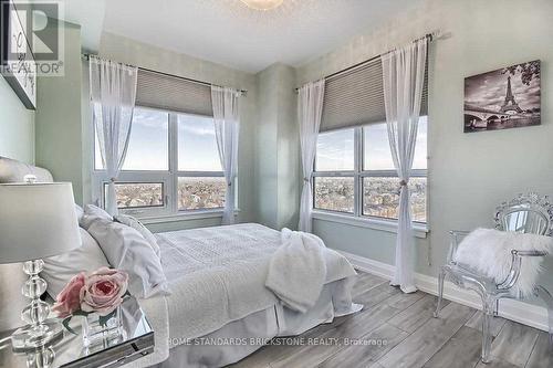 804 - 7890 Bathurst Street, Vaughan, ON - Indoor Photo Showing Bedroom