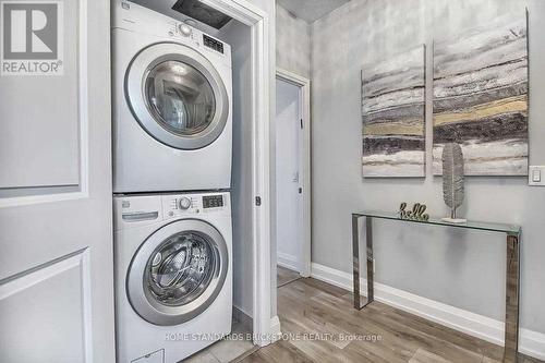 804 - 7890 Bathurst Street, Vaughan, ON - Indoor Photo Showing Laundry Room