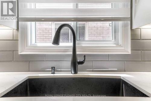 19 Mangrove Road, Brampton, ON - Indoor Photo Showing Kitchen