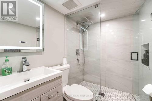 19 Mangrove Road, Brampton, ON - Indoor Photo Showing Bathroom