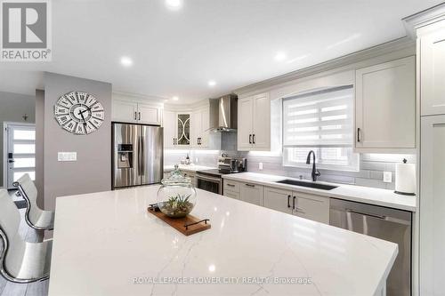 19 Mangrove Road, Brampton, ON - Indoor Photo Showing Kitchen