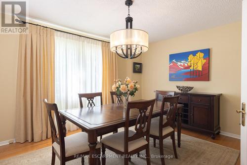 1164 Cynthia Lane, Oakville, ON - Indoor Photo Showing Dining Room