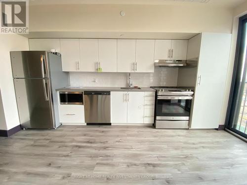 402 - 121 King Street E, Hamilton, ON - Indoor Photo Showing Kitchen