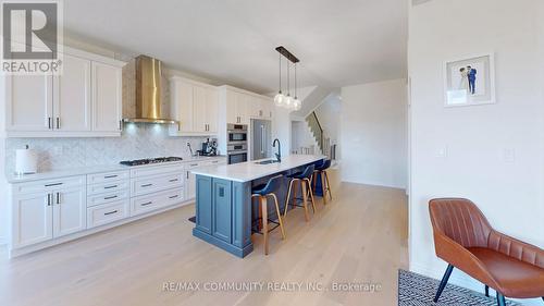 3279 Turnstone Boulevard, Pickering, ON - Indoor Photo Showing Kitchen With Upgraded Kitchen