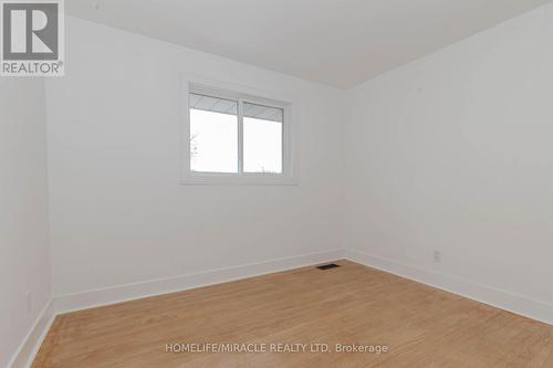 19 Niagara Road, Kitchener, ON - Indoor Photo Showing Other Room