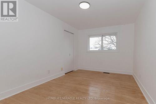 19 Niagara Road, Kitchener, ON - Indoor Photo Showing Other Room