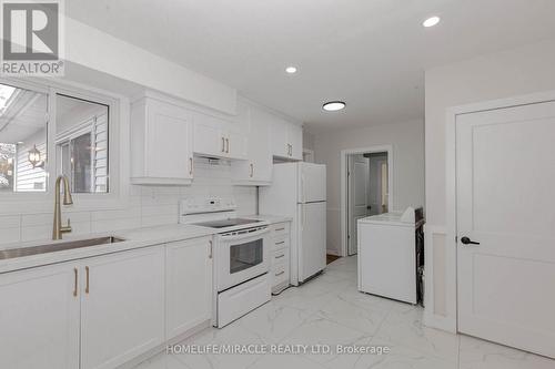 19 Niagara Road, Kitchener, ON - Indoor Photo Showing Kitchen