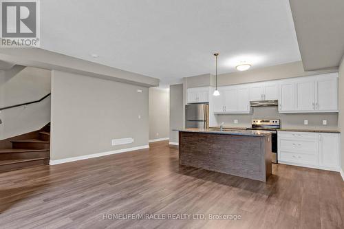 118 - 25 Isherwood Avenue, Cambridge, ON - Indoor Photo Showing Kitchen With Stainless Steel Kitchen