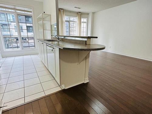 Gv 205-38 Kenaston Gdns, Toronto, ON - Indoor Photo Showing Kitchen