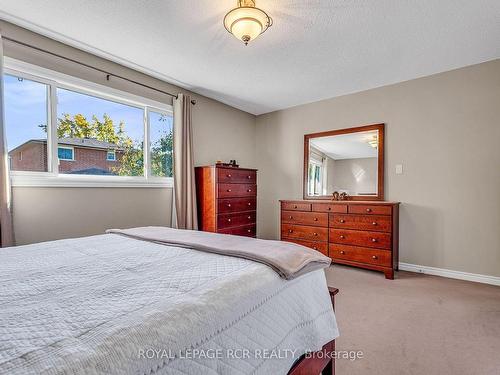 344 London Rd, Newmarket, ON - Indoor Photo Showing Bedroom