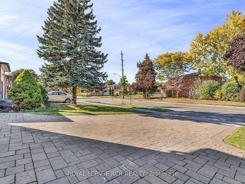 344 London Rd, Newmarket, ON - Outdoor With View