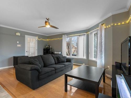 Salon - 416 Rue Du Golf, Mont-Saint-Hilaire, QC - Indoor Photo Showing Living Room