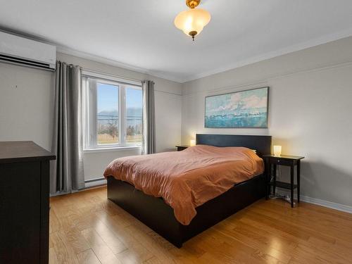 Chambre Ã  coucher principale - 416 Rue Du Golf, Mont-Saint-Hilaire, QC - Indoor Photo Showing Bedroom