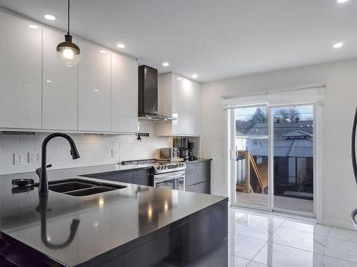 Kitchen - 6863 Rue Des Halbrans, Terrebonne (La Plaine), QC - Indoor Photo Showing Kitchen With Double Sink With Upgraded Kitchen