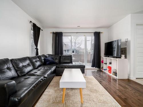 Living room - A-247 Av. St-Michel, Québec (Beauport), QC - Indoor Photo Showing Living Room