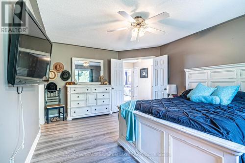 8 Fallingbrook Crescent, Kawartha Lakes (Lindsay), ON - Indoor Photo Showing Bedroom