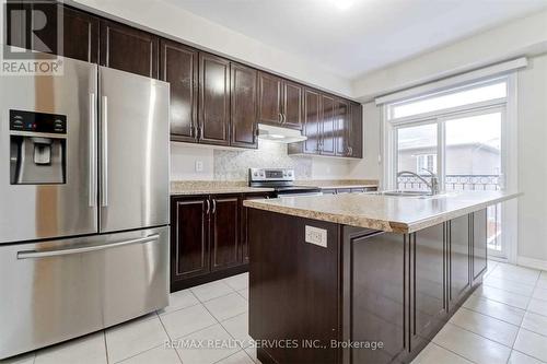 128 Sea Drifter Crescent, Brampton, ON - Indoor Photo Showing Kitchen With Stainless Steel Kitchen With Upgraded Kitchen