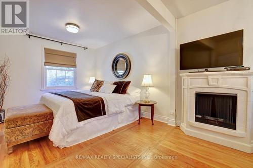 2633 Liruma Road, Mississauga, ON - Indoor Photo Showing Bedroom