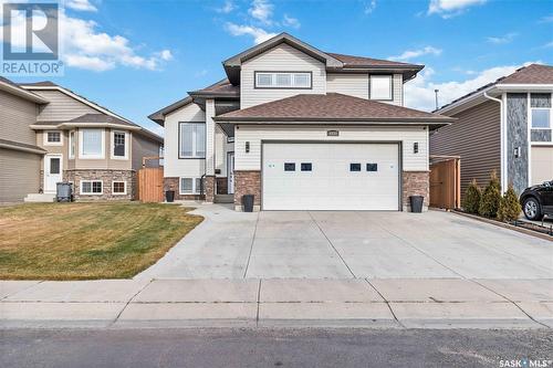 1231 Hargreaves Way, Saskatoon, SK - Outdoor With Facade