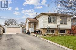 44 BIRCHCLIFFE Crescent  Hamilton, ON L8T 4K7