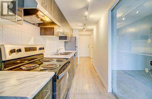 501 - 1 Falaise Road, Toronto, ON - Indoor Photo Showing Kitchen With Double Sink