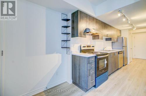 501 - 1 Falaise Road, Toronto, ON - Indoor Photo Showing Kitchen