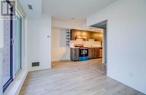 501 - 1 Falaise Road, Toronto, ON - Indoor Photo Showing Other Room