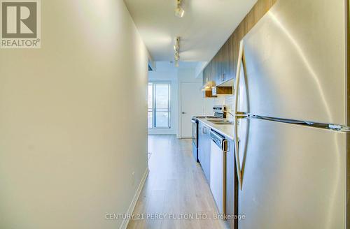 501 - 1 Falaise Road, Toronto, ON - Indoor Photo Showing Kitchen