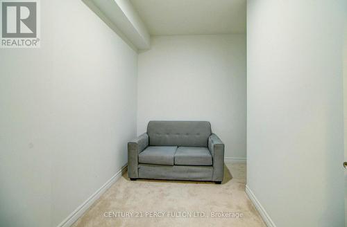 501 - 1 Falaise Road, Toronto, ON - Indoor Photo Showing Other Room