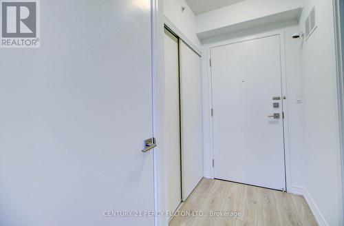 501 - 1 Falaise Road, Toronto, ON - Indoor Photo Showing Other Room