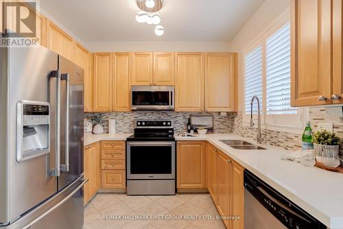 2422 Pilgrim Square, Oshawa, ON - Indoor Photo Showing Kitchen With Double Sink