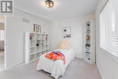 96 Manor Hampton Street, East Gwillimbury, ON - Indoor Photo Showing Bedroom