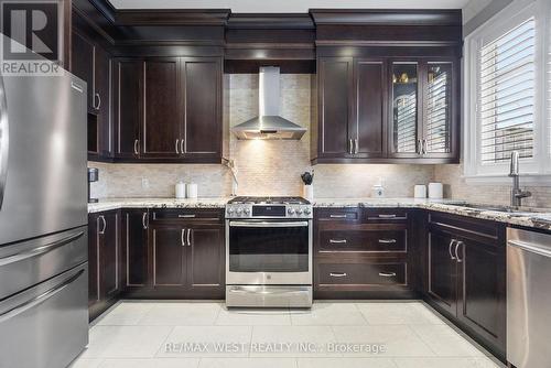 42 A Greendale Avenue, Toronto, ON - Indoor Photo Showing Kitchen With Upgraded Kitchen