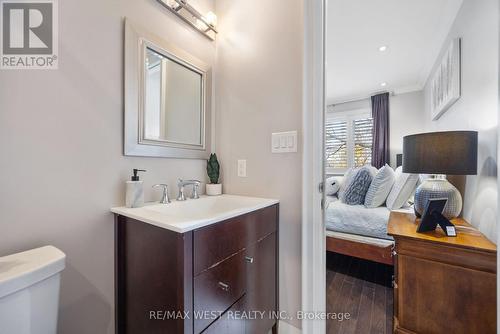 42 A Greendale Avenue, Toronto, ON - Indoor Photo Showing Bathroom