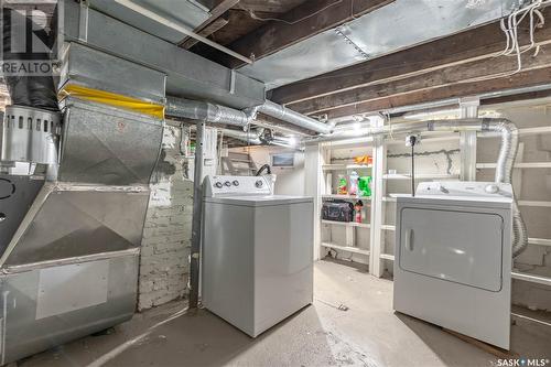 3050 Montague Street, Regina, SK - Indoor Photo Showing Laundry Room