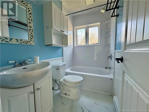 326 Churchland Road, Saint John, NB - Indoor Photo Showing Bathroom