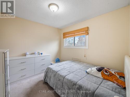 22 Bryant Court, Brampton, ON - Indoor Photo Showing Bedroom