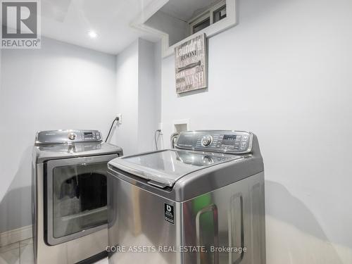 22 Bryant Court, Brampton, ON - Indoor Photo Showing Laundry Room