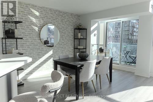 301 - 200 Manitoba Street, Toronto, ON - Indoor Photo Showing Dining Room