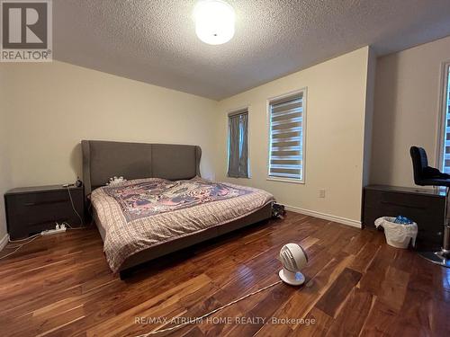 3077 Hawktail Crescent, Mississauga, ON - Indoor Photo Showing Bedroom