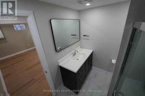 19 Finsbury Drive, Brampton, ON - Indoor Photo Showing Bathroom