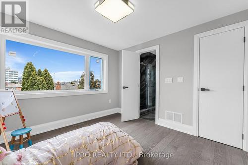 5 Baskerville Crescent, Toronto, ON - Indoor Photo Showing Bedroom