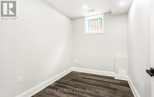 5 Baskerville Crescent, Toronto, ON - Indoor Photo Showing Other Room