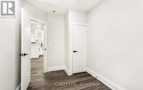 5 Baskerville Crescent, Toronto, ON - Indoor Photo Showing Other Room