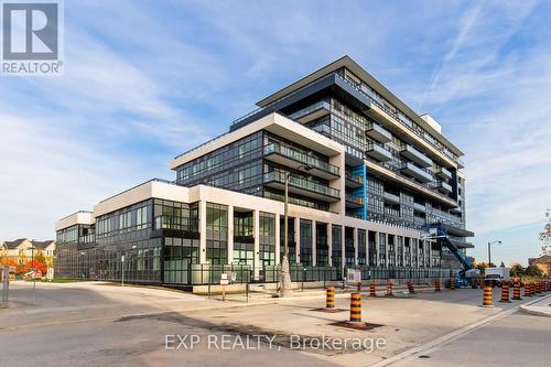 224 - 395 Dundas Street West Street, Oakville, ON - Outdoor