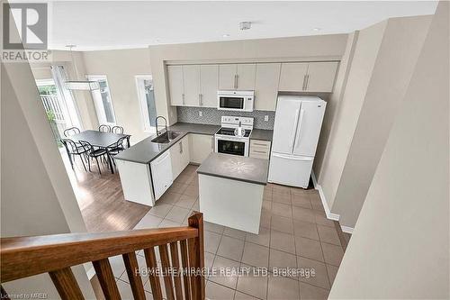 59 - 515 Winston Rd Road, Grimsby, ON - Indoor Photo Showing Kitchen